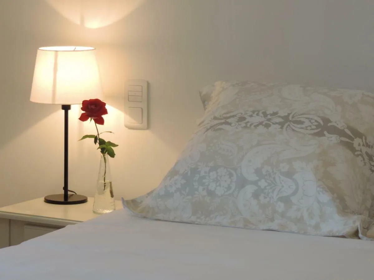 Le Clos Du Presbytere Bed and Breakfast Betton