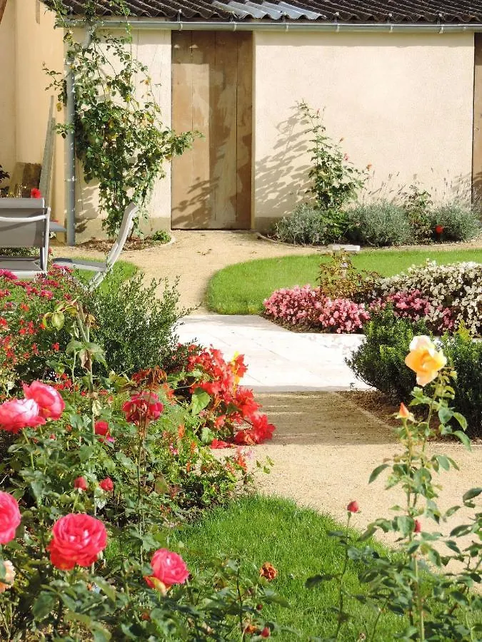 Le Clos Du Presbytere Bed and Breakfast Betton 0*,  Frankrig